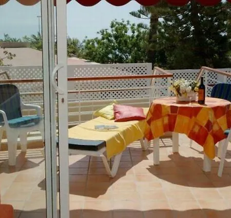 Los Camarones Apartment *